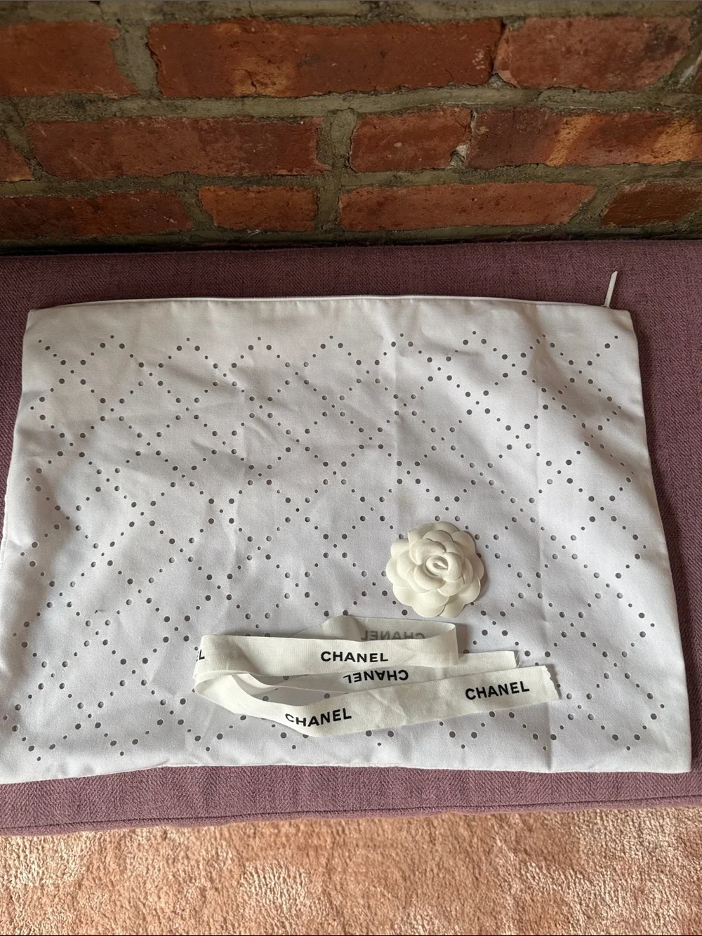CHANEL White Quilted Dot Logo Dustbag zipped